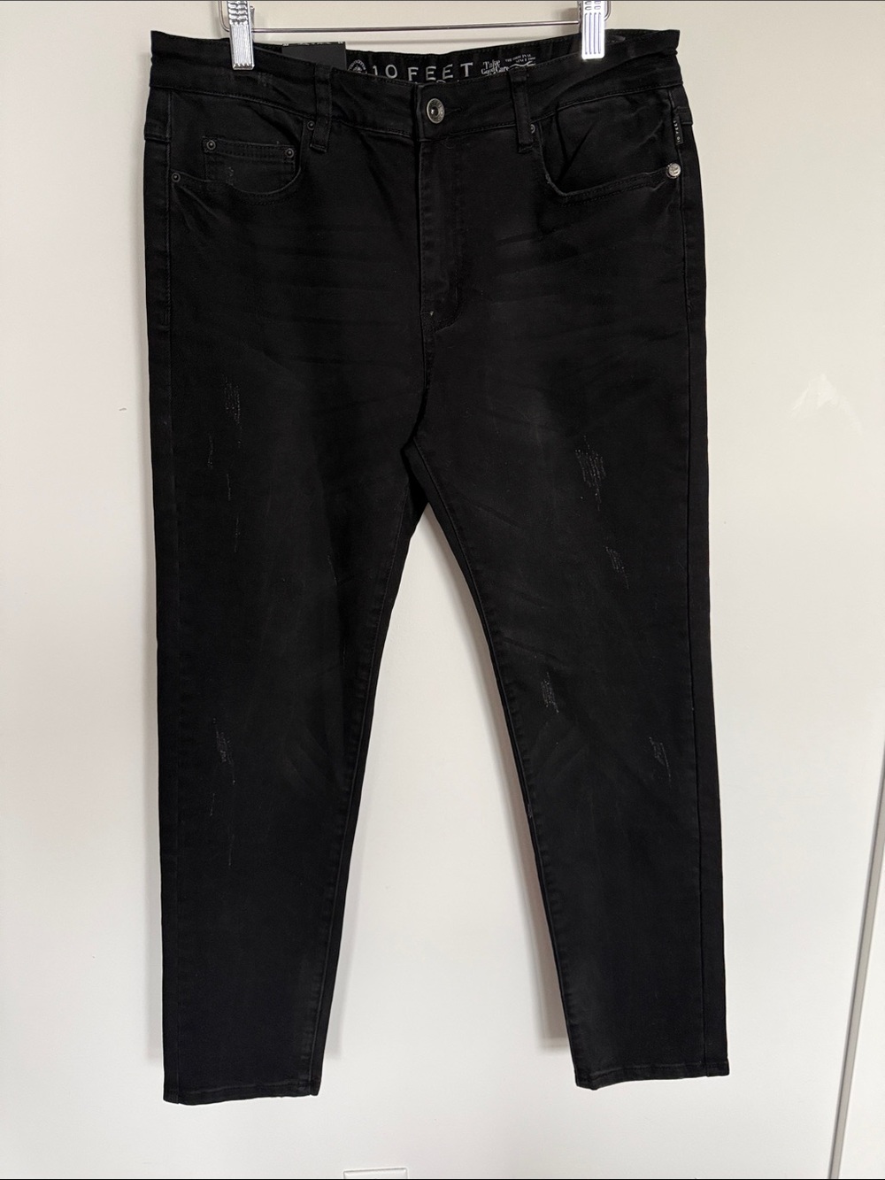 10 Feet NWT Black Coated Skinny Jeans Pants Size 33